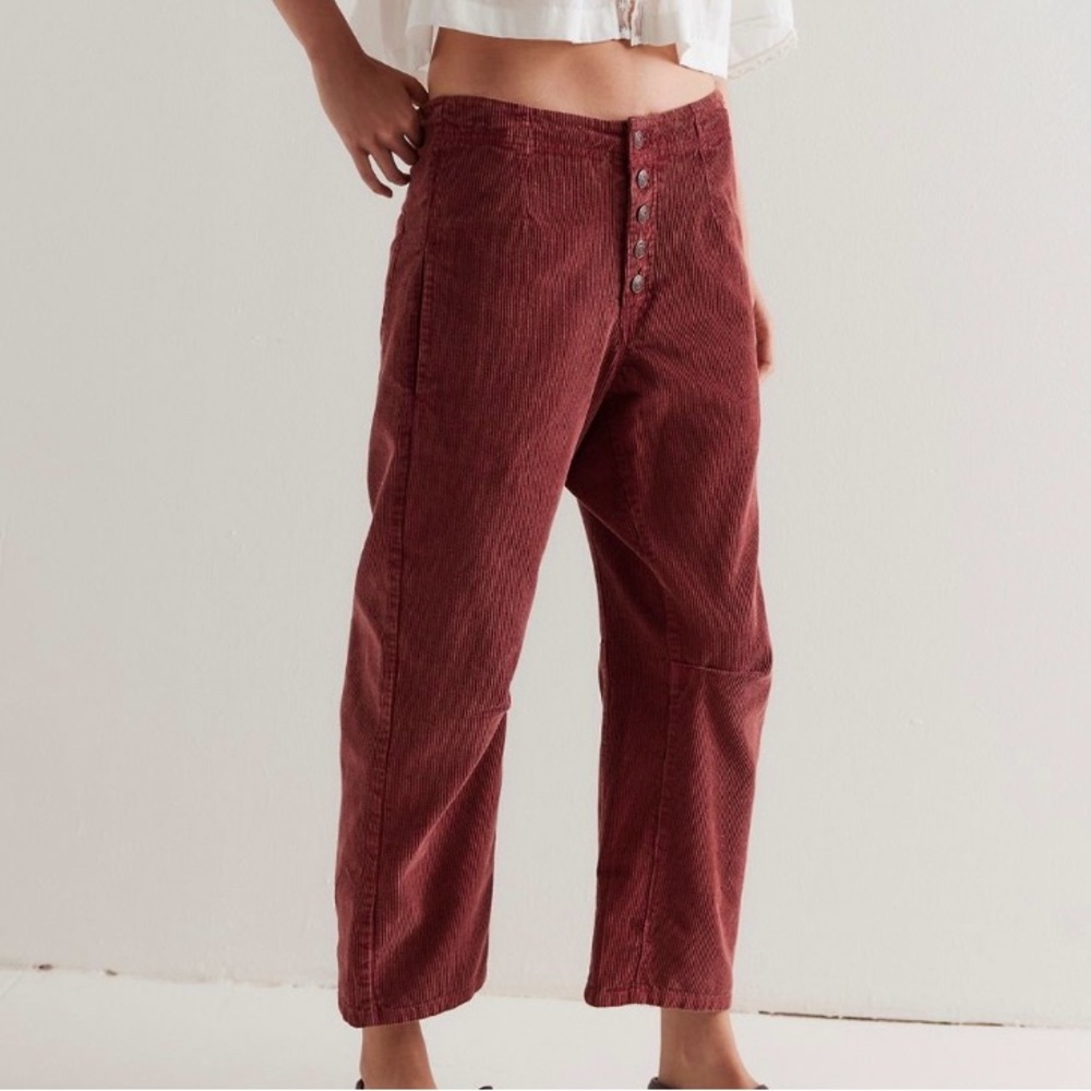 We the free Osaka Cord Jean Size 28•Color Red Jasper